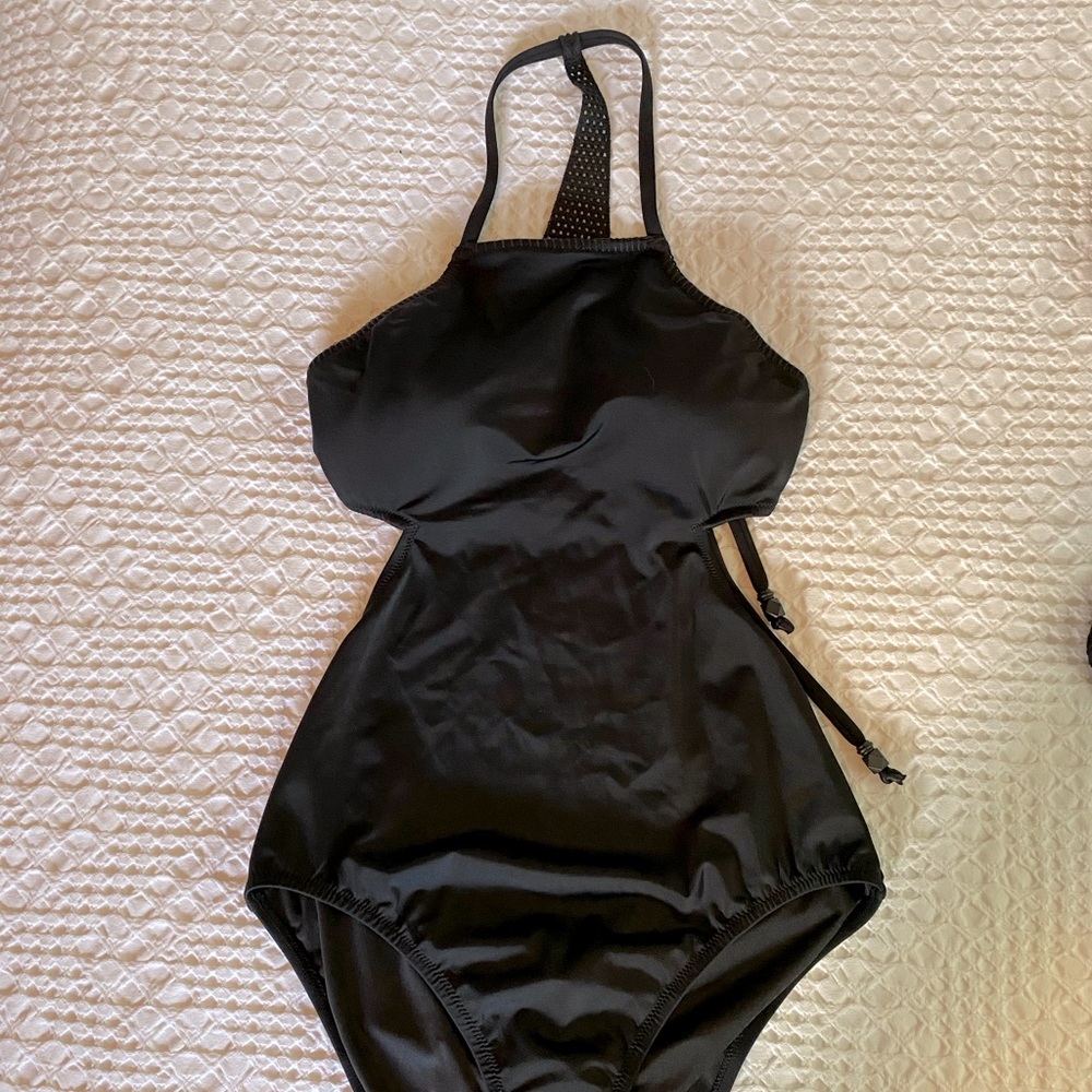 NWT Victoria’s Secret Portofino Crochet Halter